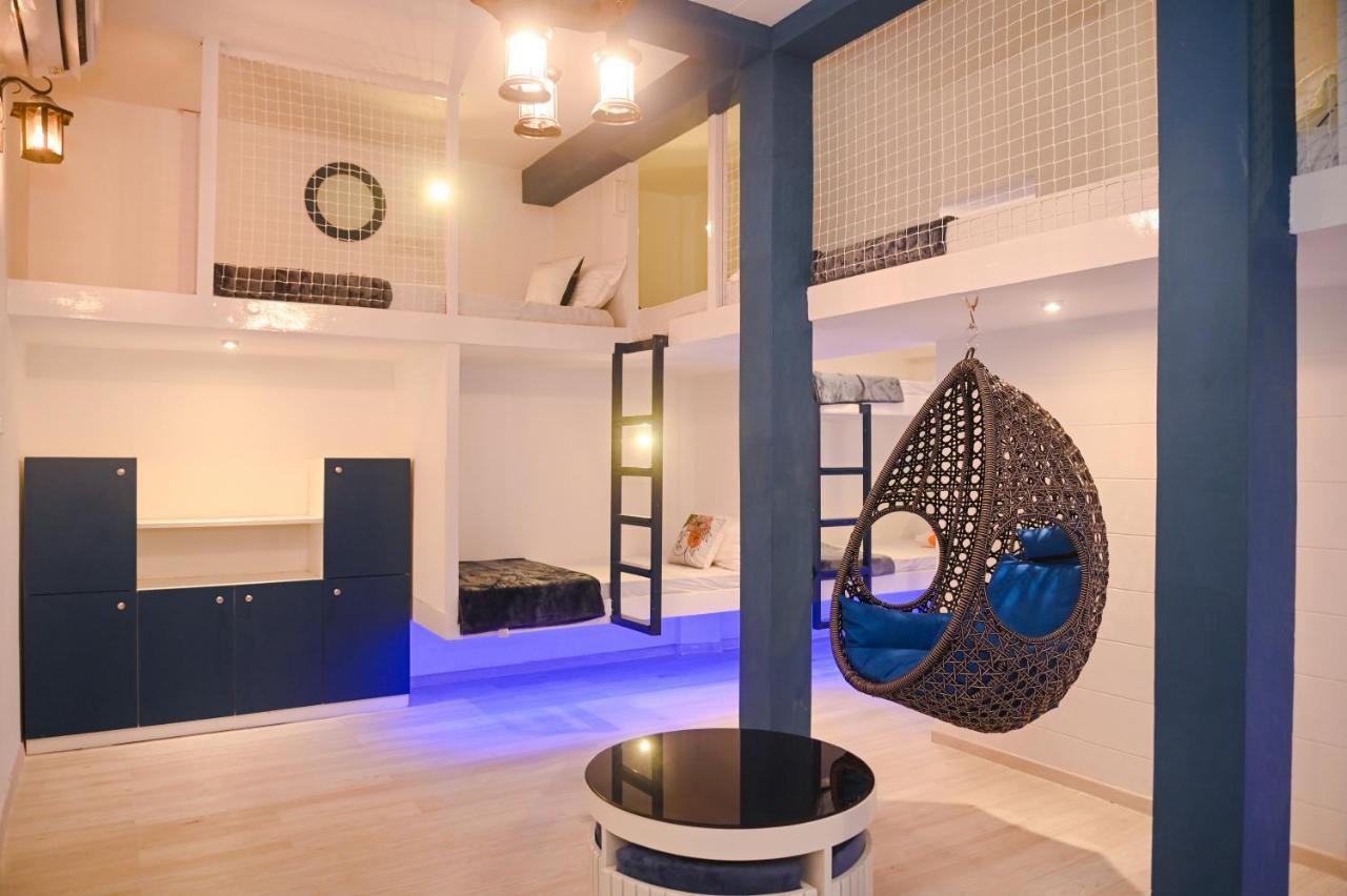 The Voyage - Cafe Hostel Cowork Pune Luaran gambar