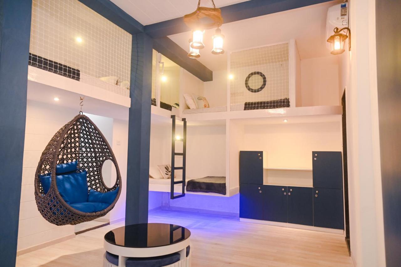 The Voyage - Cafe Hostel Cowork Pune Luaran gambar