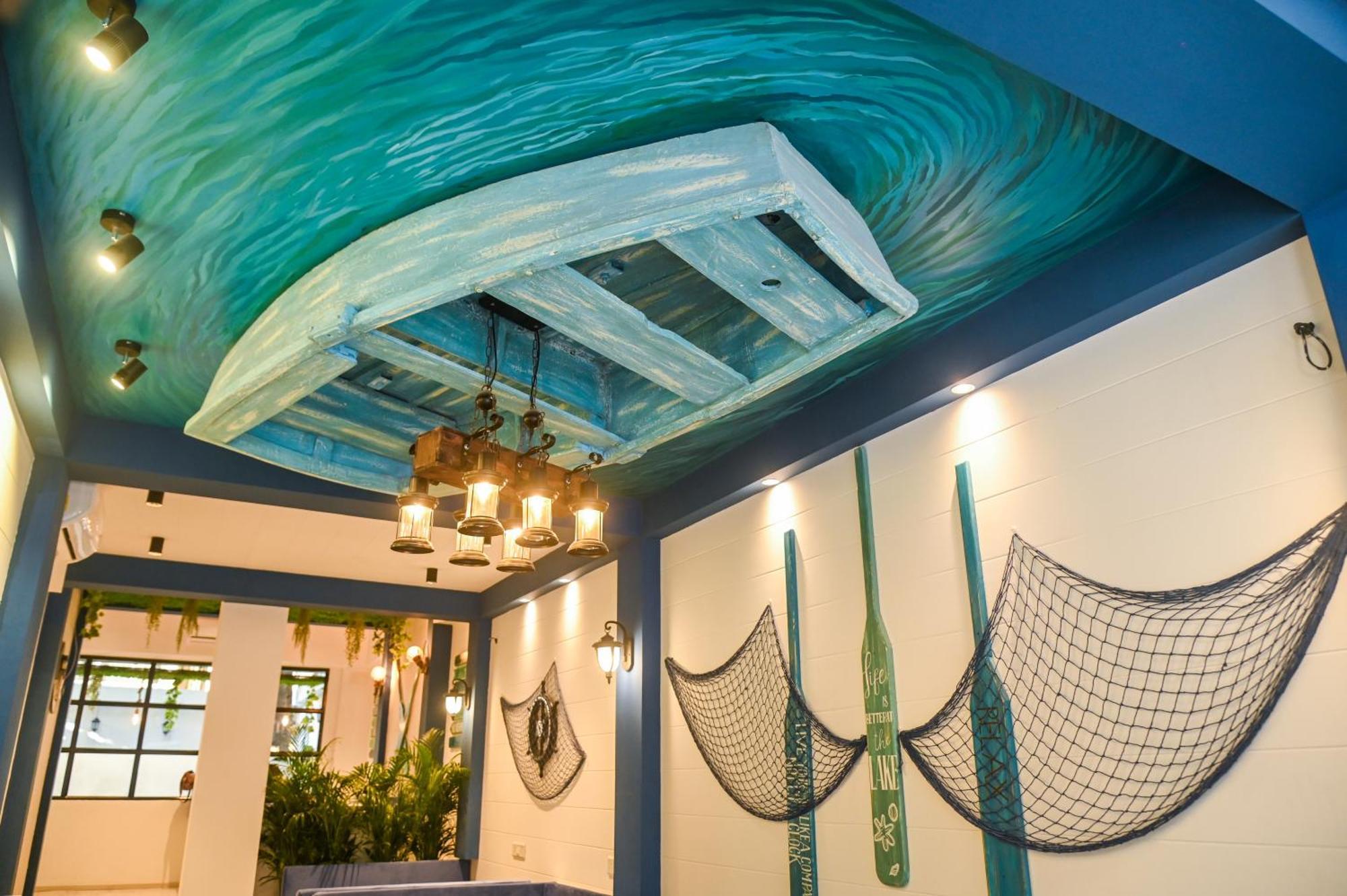 The Voyage - Cafe Hostel Cowork Pune Luaran gambar
